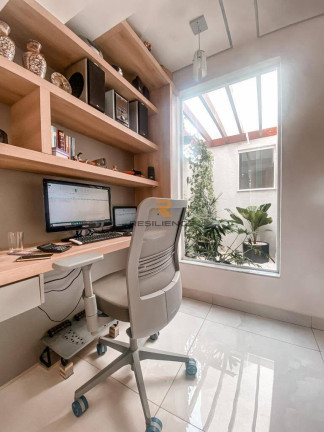 Imagem Casa de Condomínio com 3 Quartos à Venda, 220 m² em Sobradinho - Lagoa Santa Imagem Casa de Condomínio com 3 Quartos à Venda, 220 m² em Sobradinho - Lagoa Santa