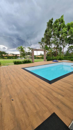 Imagem Casa com 3 Quartos à Venda, 3.100 m² em Chácara Em Condomínio - Hidrolândia
