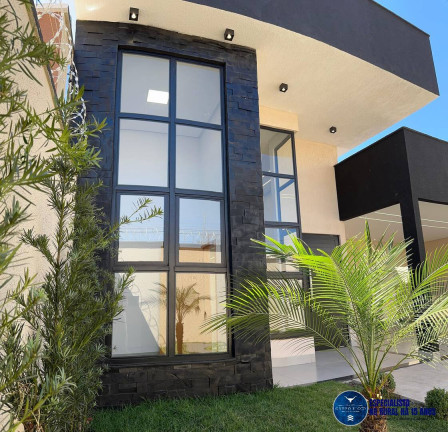 Imagem Casa com 3 Quartos à Venda, 360 m² em Moinho Dos Ventos - Goiânia Imagem Casa com 3 Quartos à Venda, 360 m² em Moinho Dos Ventos - Goiânia
