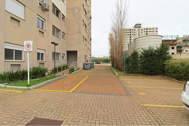 Imagem Imóvel com 2 Quartos à Venda, 51 m² em Humaitá - Porto Alegre Imagem Imóvel com 2 Quartos à Venda, 51 m² em Humaitá - Porto Alegre