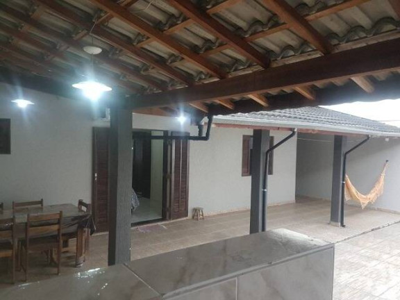 Imagem Casa com 2 Quartos à Venda, 250 m² em Parque São Luís - Taubaté Imagem Casa com 2 Quartos à Venda, 250 m² em Parque São Luís - Taubaté