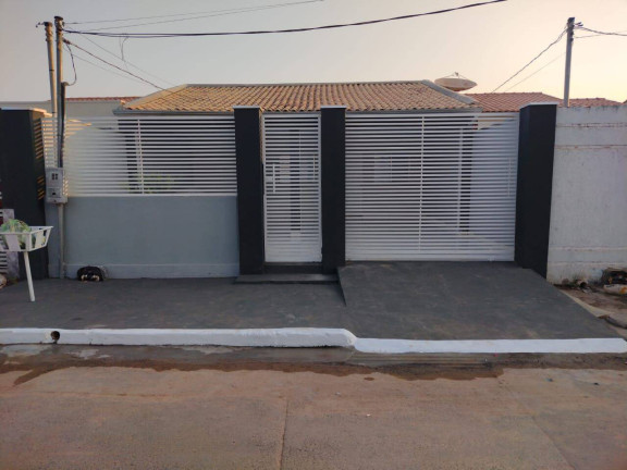 Imagem Casa com 2 Quartos à Venda, 200 m² em Cuiabá Imagem Casa com 2 Quartos à Venda, 200 m² em Cuiabá