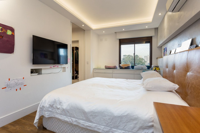 Imagem Apartamento com 3 Quartos à Venda, 185 m² em Real Parque - São Paulo