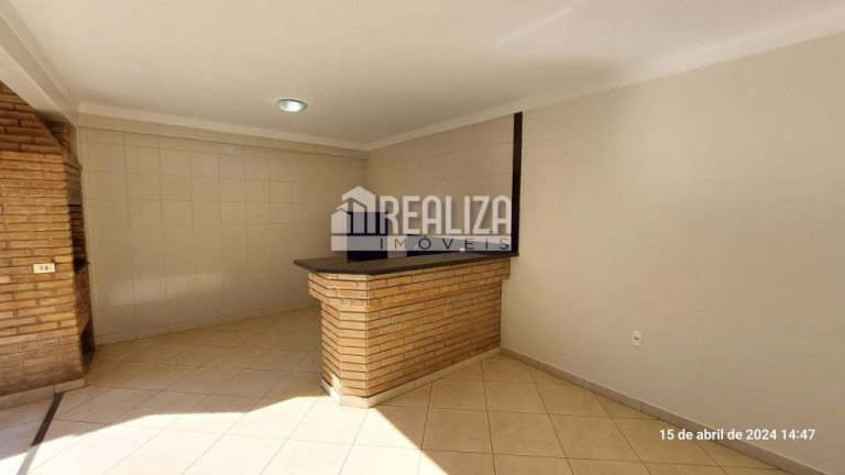 Imagem Sobrado com 4 Quartos para Alugar, 300 m² em Jardim Induberaba - Uberaba Imagem Sobrado com 4 Quartos para Alugar, 300 m² em Jardim Induberaba - Uberaba