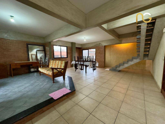 Imagem Imóvel com 4 Quartos à Venda, 238 m² em Tupi - Praia Grande Imagem Imóvel com 4 Quartos à Venda, 238 m² em Tupi - Praia Grande