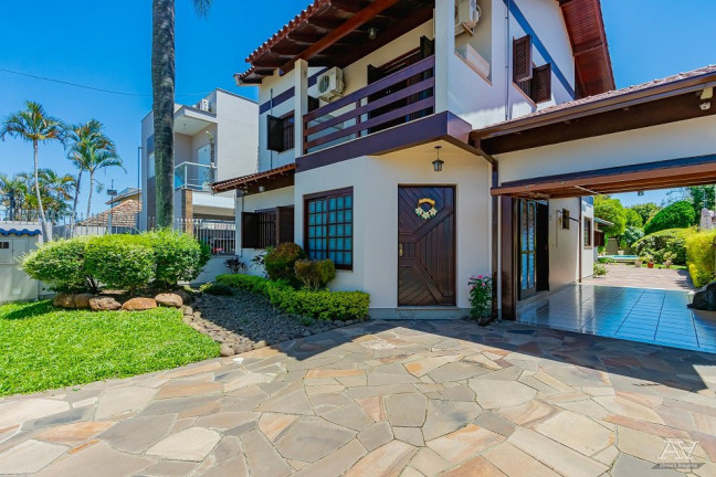 Imagem Casa com 4 Quartos à Venda, 210 m² em Niterói - Canoas Imagem Casa com 4 Quartos à Venda, 210 m² em Niterói - Canoas