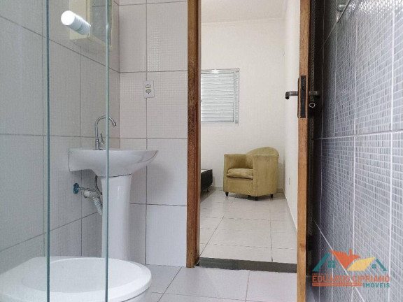 Imagem Casa com 3 Quartos para Alugar,  em Massaguaçu - Caraguatatuba
