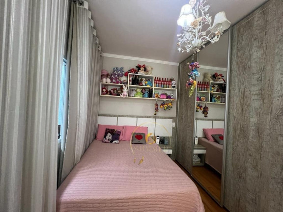 Imagem Casa com 3 Quartos à Venda, 300 m² em Mogi Das Cruzes Imagem Casa com 3 Quartos à Venda, 300 m² em Mogi Das Cruzes