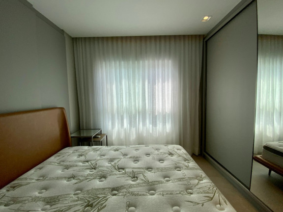 Imagem Apartamento com 3 Quartos à Venda, 140 m² em Kobrasol - São José