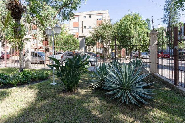 Imagem Imóvel com 2 Quartos à Venda, 80 m² em Passo Da Areia - Porto Alegre