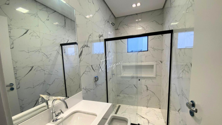 Imagem Casa com 3 Quartos à Venda, 183 m² em Tiradentes - Campo Grande Imagem Casa com 3 Quartos à Venda, 183 m² em Tiradentes - Campo Grande