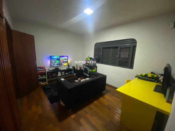 Imagem Sobrado com 3 Quartos à Venda, 205 m² Imagem Sobrado com 3 Quartos à Venda, 205 m²