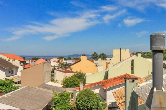 Imagem Casa com 4 Quartos à Venda, 201 m² em Espírito Santo - Porto Alegre Imagem Casa com 4 Quartos à Venda, 201 m² em Espírito Santo - Porto Alegre