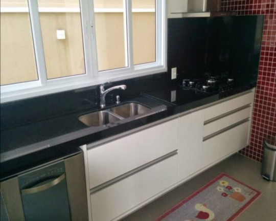 Imagem Casa com 3 Quartos à Venda, 345 m² em Centro Comercial Jubran - Barueri Imagem Casa com 3 Quartos à Venda, 345 m² em Centro Comercial Jubran - Barueri