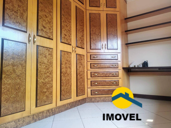 Imagem Casa com 5 Quartos à Venda, 250 m² em Itaipu - Niterói Imagem Casa com 5 Quartos à Venda, 250 m² em Itaipu - Niterói