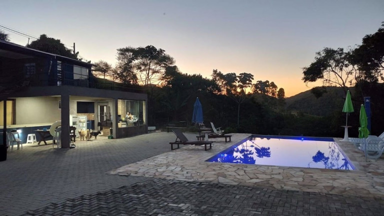 Imagem Chácara com 7 Quartos à Venda, 200 m² em Santana - São José Dos Campos Imagem Chácara com 7 Quartos à Venda, 200 m² em Santana - São José Dos Campos