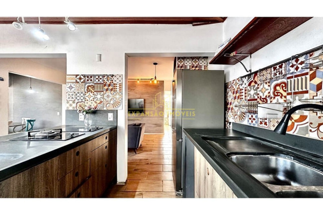 Imagem Imóvel com 3 Quartos à Venda, 121 m² em Barra Da Lagoa - Florianópolis Imagem Imóvel com 3 Quartos à Venda, 121 m² em Barra Da Lagoa - Florianópolis