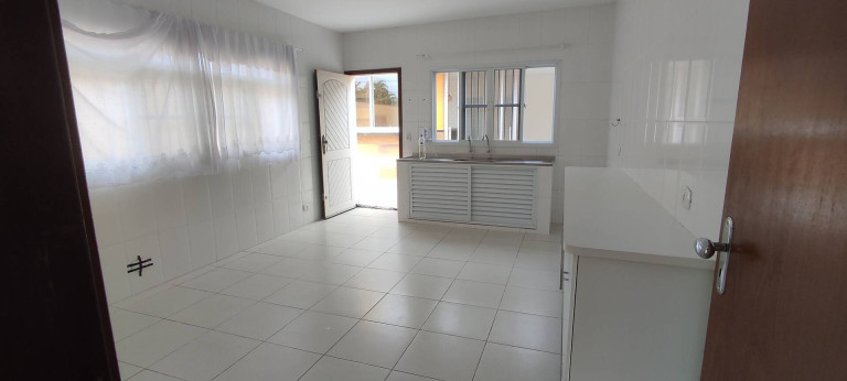 Imagem Casa com 3 Quartos à Venda, 300 m² em Florida - Peruíbe Imagem Casa com 3 Quartos à Venda, 300 m² em Florida - Peruíbe