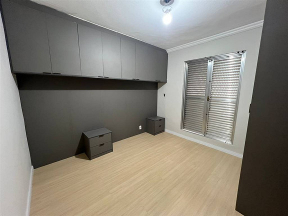 Imagem Kitnet à Venda, 32 m² em Boqueirao - Praia Grande Imagem Kitnet à Venda, 32 m² em Boqueirao - Praia Grande