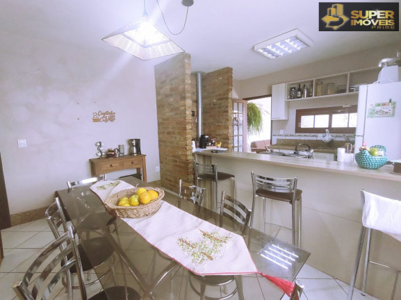 Imagem Casa com 5 Quartos à Venda, 256 m² em Três Vendas - Pelotas