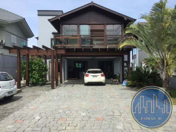 Imagem Casa com 4 Quartos para Temporada, 380 m² em Estaleiro - Balneário Camboriú