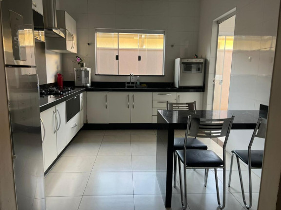Imagem Casa com 3 Quartos à Venda, 238 m² em Jardim Do éden - Franca