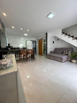 Imagem Casa com 3 Quartos para Alugar ou Temporada, 90 m² em Alterosas - Serra