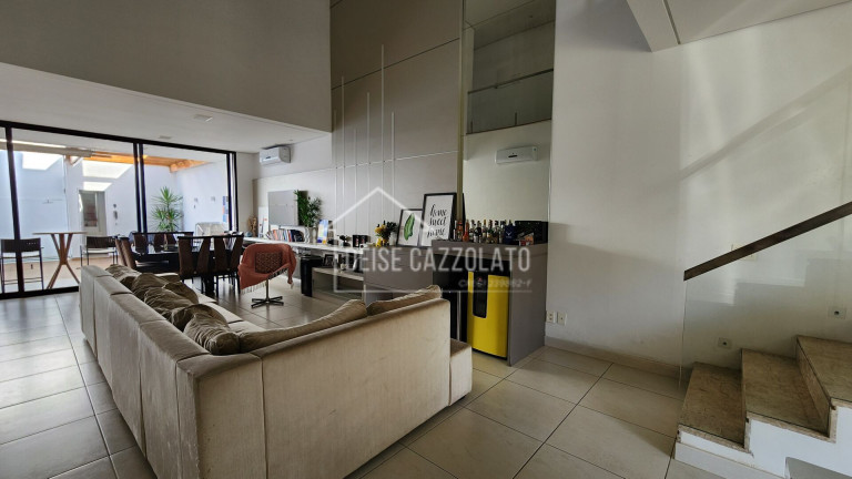 Imagem Casa com 3 Quartos à Venda, 245 m² em Ibiti Royal Park - Sorocaba Imagem Casa com 3 Quartos à Venda, 245 m² em Ibiti Royal Park - Sorocaba