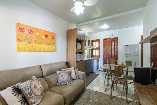 Imagem Casa com 2 Quartos à Venda, 41 m² em São José - Canoas Imagem Casa com 2 Quartos à Venda, 41 m² em São José - Canoas