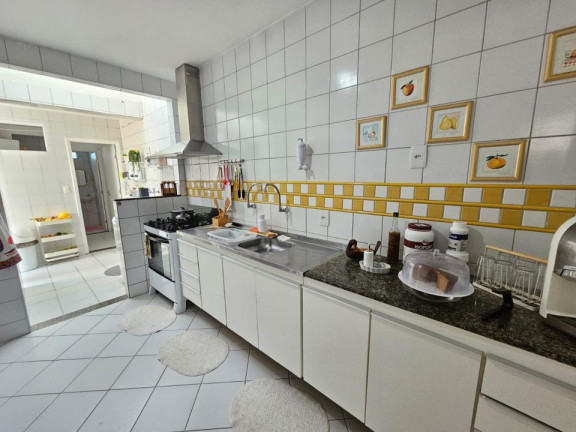 Imagem Apartamento com 3 Quartos à Venda, 300 m² em Itapuã - Salvador