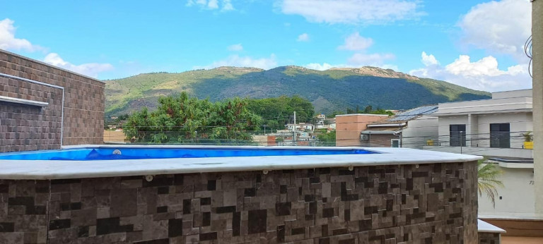 Imóvel com 3 Quartos à Venda,  em Jardim Maristela - Atibaia