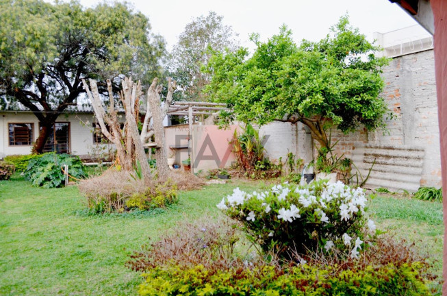 Imagem Casa com 4 Quartos à Venda, 409 m² em Centro - Guarapuava Imagem Casa com 4 Quartos à Venda, 409 m² em Centro - Guarapuava