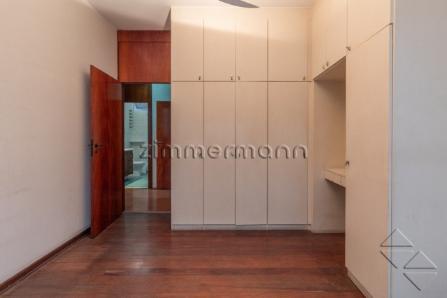 Imagem Casa com 3 Quartos à Venda, 500 m² em Pinheiros - São Paulo Imagem Casa com 3 Quartos à Venda, 500 m² em Pinheiros - São Paulo