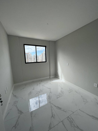 Imagem Apartamento com 3 Quartos à Venda, 93 m² em Meia Praia - Itapema Imagem Apartamento com 3 Quartos à Venda, 93 m² em Meia Praia - Itapema