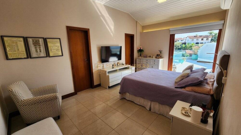 Imagem Casa com 5 Quartos à Venda, 655 m² em Freguesia (jacarepaguá) - Rio De Janeiro Imagem Casa com 5 Quartos à Venda, 655 m² em Freguesia (jacarepaguá) - Rio De Janeiro