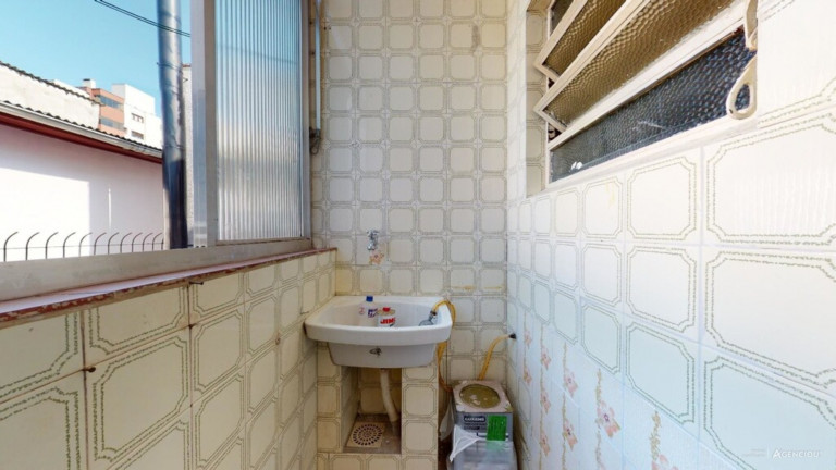 Imagem Imóvel com 1 Quarto à Venda, 45 m² em Petrópolis - Porto Alegre Imagem Imóvel com 1 Quarto à Venda, 45 m² em Petrópolis - Porto Alegre