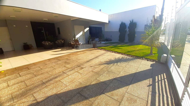 Imagem Casa com 2 Quartos à Venda, 238 m² em Centro - Itaqui Imagem Casa com 2 Quartos à Venda, 238 m² em Centro - Itaqui