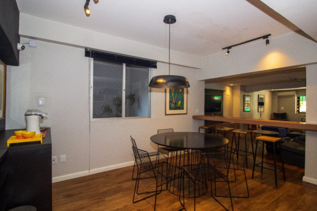 Imagem Loft com 1 Quarto à Venda, 27 m² em Centro Histórico - Porto Alegre Imagem Loft com 1 Quarto à Venda, 27 m² em Centro Histórico - Porto Alegre