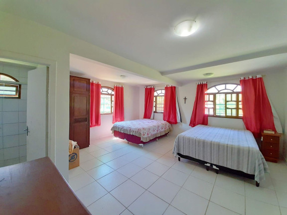 Imagem Imóvel com 3 Quartos à Venda, 390 m²