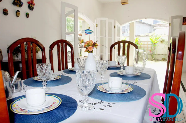 Casa com 3 Quartos à Venda, 210 m² em Enseada - Ubatuba