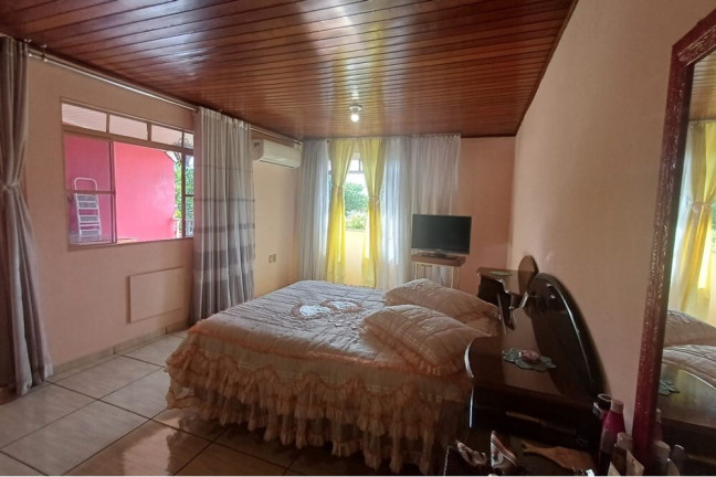 Imagem Casa com 3 Quartos à Venda, 160 m² em Santa Maria Goretti - Porto Alegre Imagem Casa com 3 Quartos à Venda, 160 m² em Santa Maria Goretti - Porto Alegre