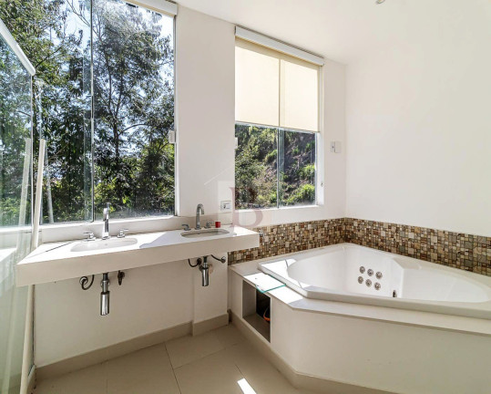 Imagem Casa com 4 Quartos à Venda, 436 m² em Vila Progresso - Niterói Imagem Casa com 4 Quartos à Venda, 436 m² em Vila Progresso - Niterói