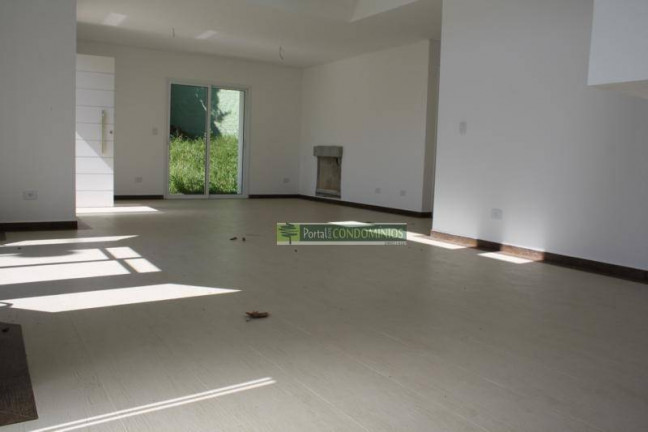 Imagem Casa com 4 Quartos à Venda, 298 m² em Santa Felicidade - Curitiba Imagem Casa com 4 Quartos à Venda, 298 m² em Santa Felicidade - Curitiba