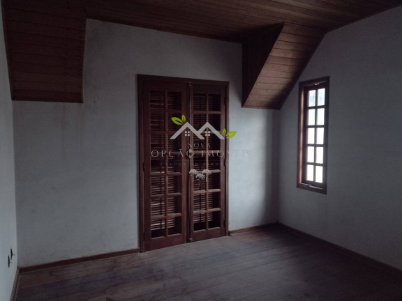 Imagem Casa com 4 Quartos à Venda, em Vila Lolly - Campos Do Jordão Imagem Casa com 4 Quartos à Venda, em Vila Lolly - Campos Do Jordão