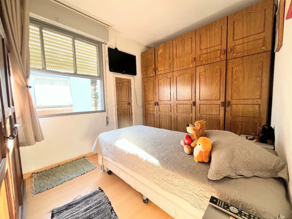 Imagem Apartamento com 3 Quartos à Venda, 61 m² em Cristal - Porto Alegre Imagem Apartamento com 3 Quartos à Venda, 61 m² em Cristal - Porto Alegre