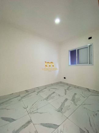 Imagem Casa de Condomínio com 2 Quartos à Venda, 42 m² em Mirim - Praia Grande