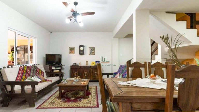 Imagem Casa com 4 Quartos à Venda, 250 m² em Itaipu - Niterói