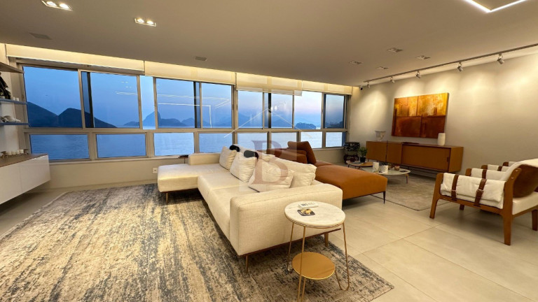 Imagem Imóvel com 4 Quartos à Venda, 250 m² em Icaraí - Niterói