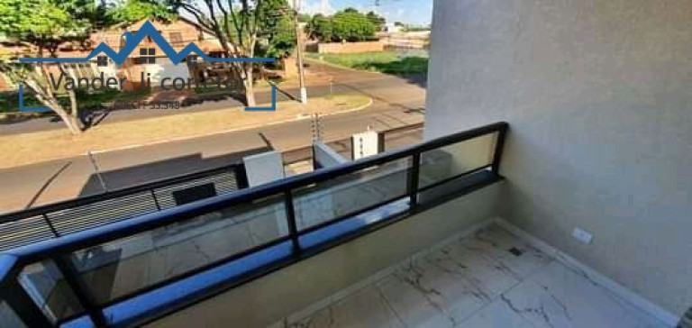 Imagem Imóvel com 3 Quartos à Venda, 234 m² em Jardim Elisa Imagem Imóvel com 3 Quartos à Venda, 234 m² em Jardim Elisa