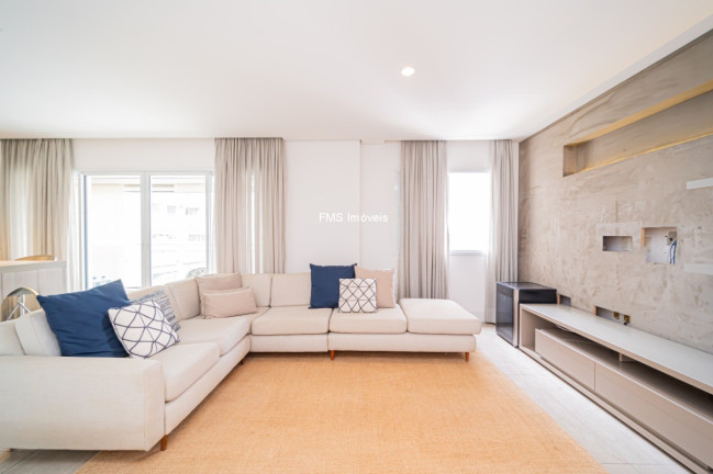 Imóvel com 2 Quartos à Venda, 130 m² em Vila Olímpia - São Paulo